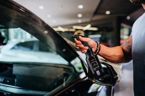 ADBL GLASS CLEANER ULTRA 1.webp