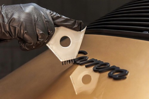 Soft99 AUTHENTIC PREMIUM Twardy wosk samochodowy z naturalną Carnaubą PREMIUM