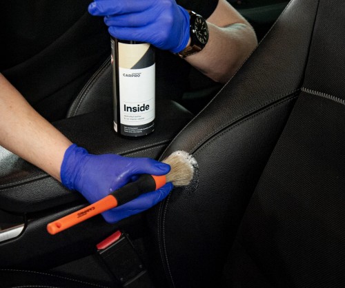 CarPro INSIDE 500 ml ŚRODEK DO CZYSZCZENIA SKÓRY WNĘTRZA KOKPITU PLASTIKÓW